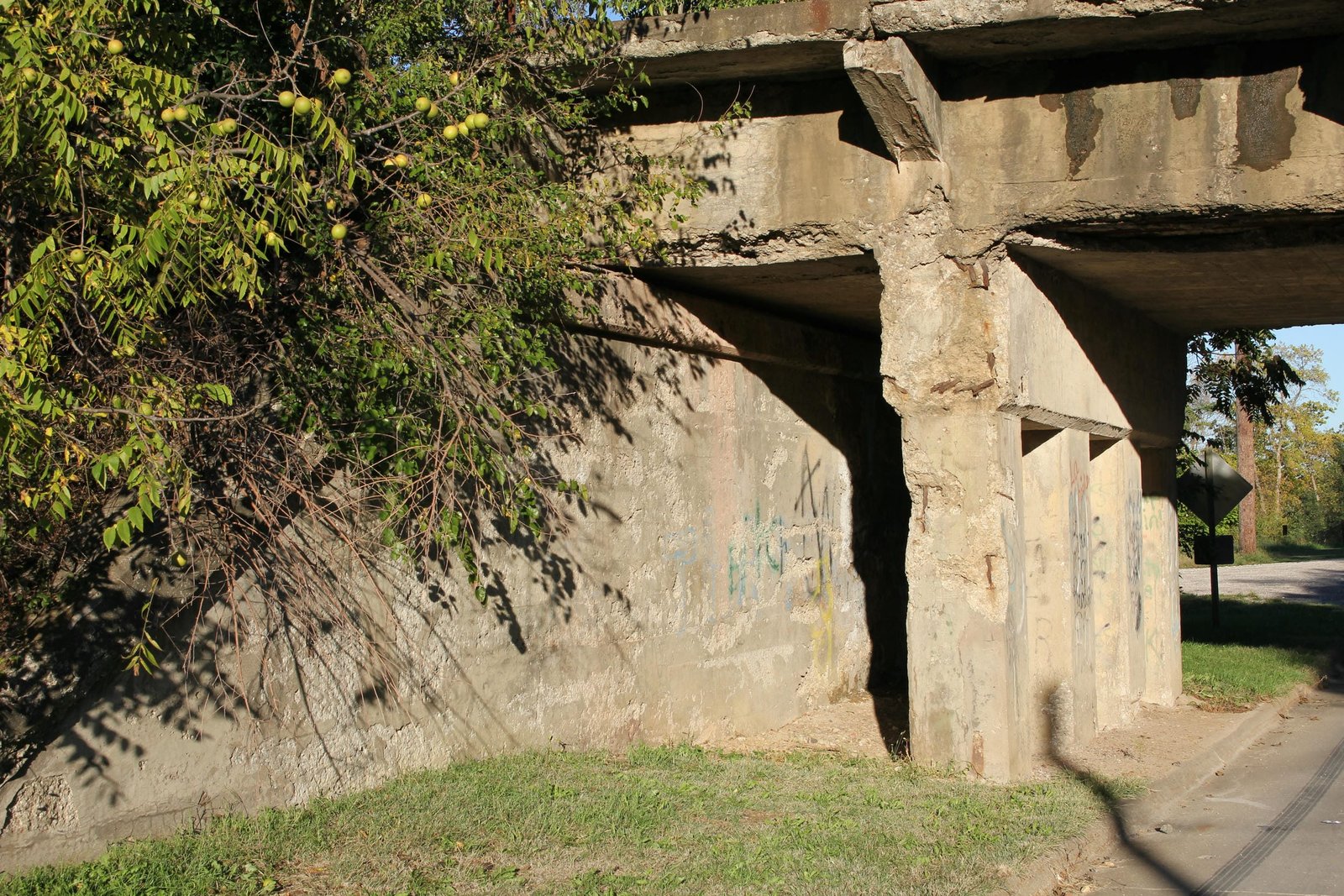 North abutment